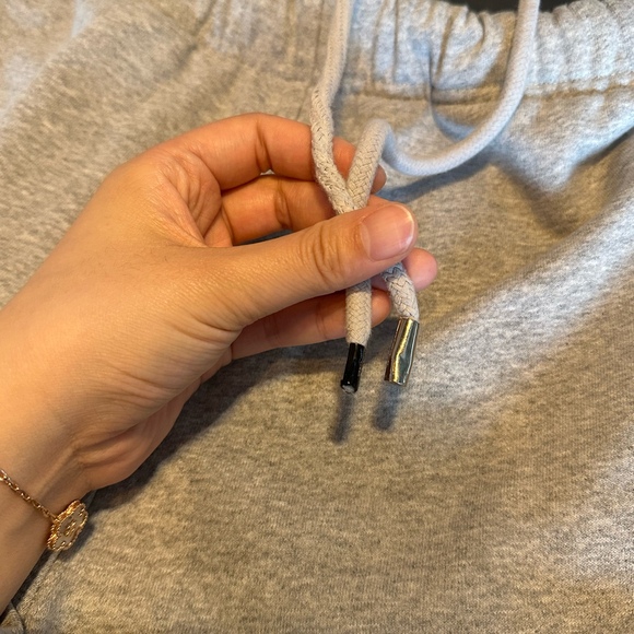 Mardi Daisy Embroidery Grey Sweatpants - Picture 8 of 11